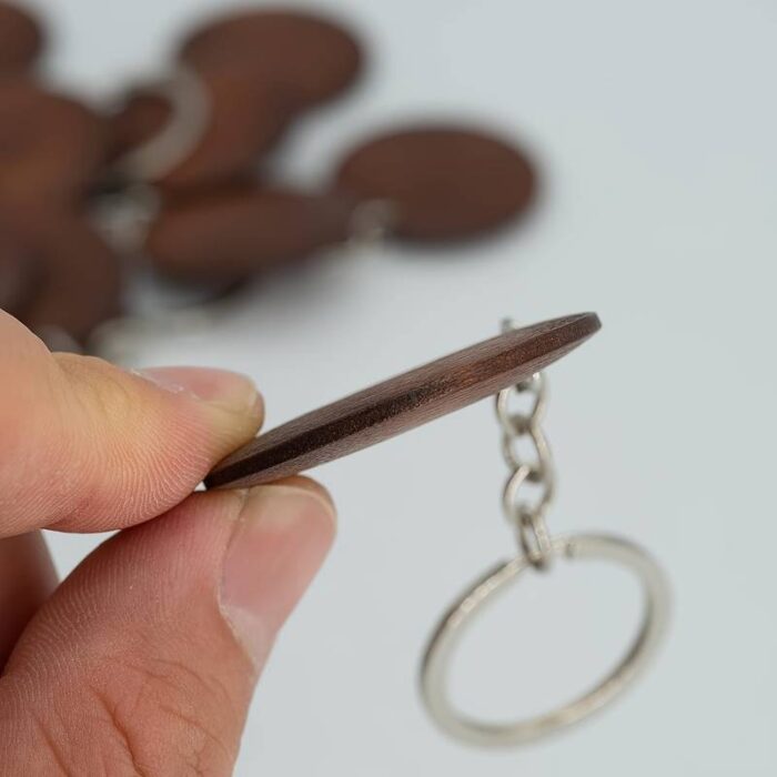 Round Wooden keychain - Image 4